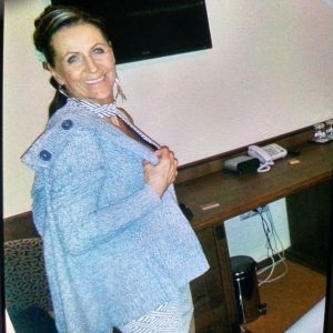 Joyeuse et en manque, je cherche une bite vite fait Bérénice - rencontre-Cougar-Nice