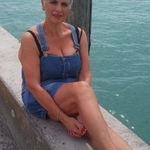 Qui c’est qui dort à la maison ce soir ? Camille - rencontre-Cougar-Chelles