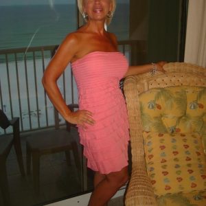 Cécile, 50 ans Cécile - rencontre-MILF-Six-Fours-les-Plages