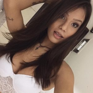 Lucía - rencontre-Milf-Clermont-Ferrand