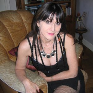 Fais-moi oublier la routine Nadia - rencontre-Milf-Tarbes