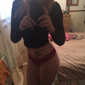 Recherche compagnie chaude pour cette soirée glaciale à Athis-Mons Leila - rencontre-Teen-Athis-Mons