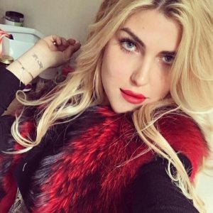 Le café de minuit Noémie - rencontre-Milf-Moulins